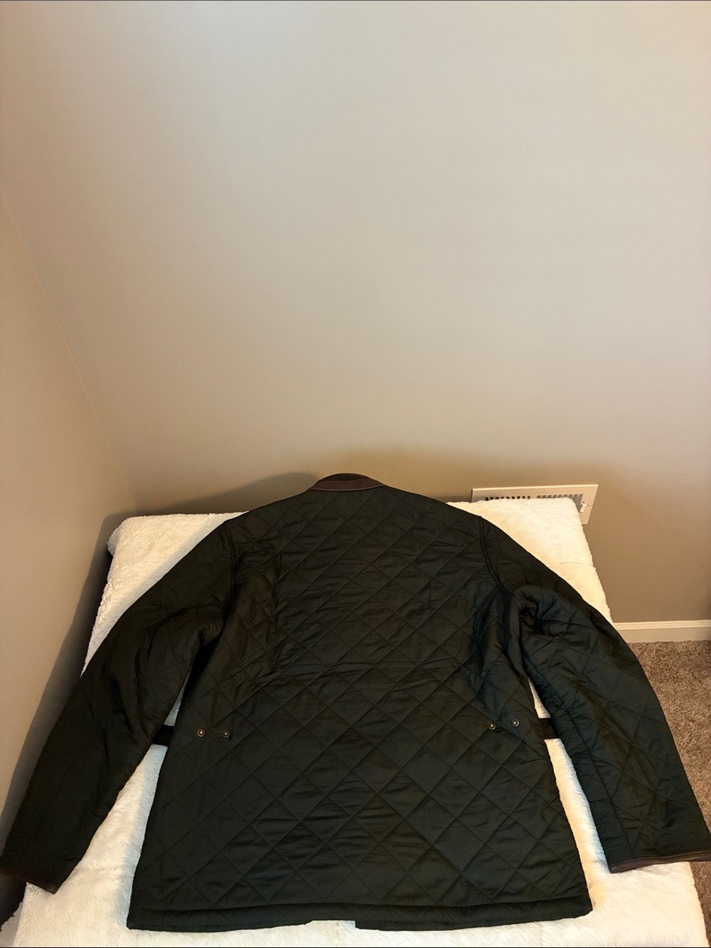 Barbour Dark Green Quilted Lightweight Jacket - Picture 8 of 16